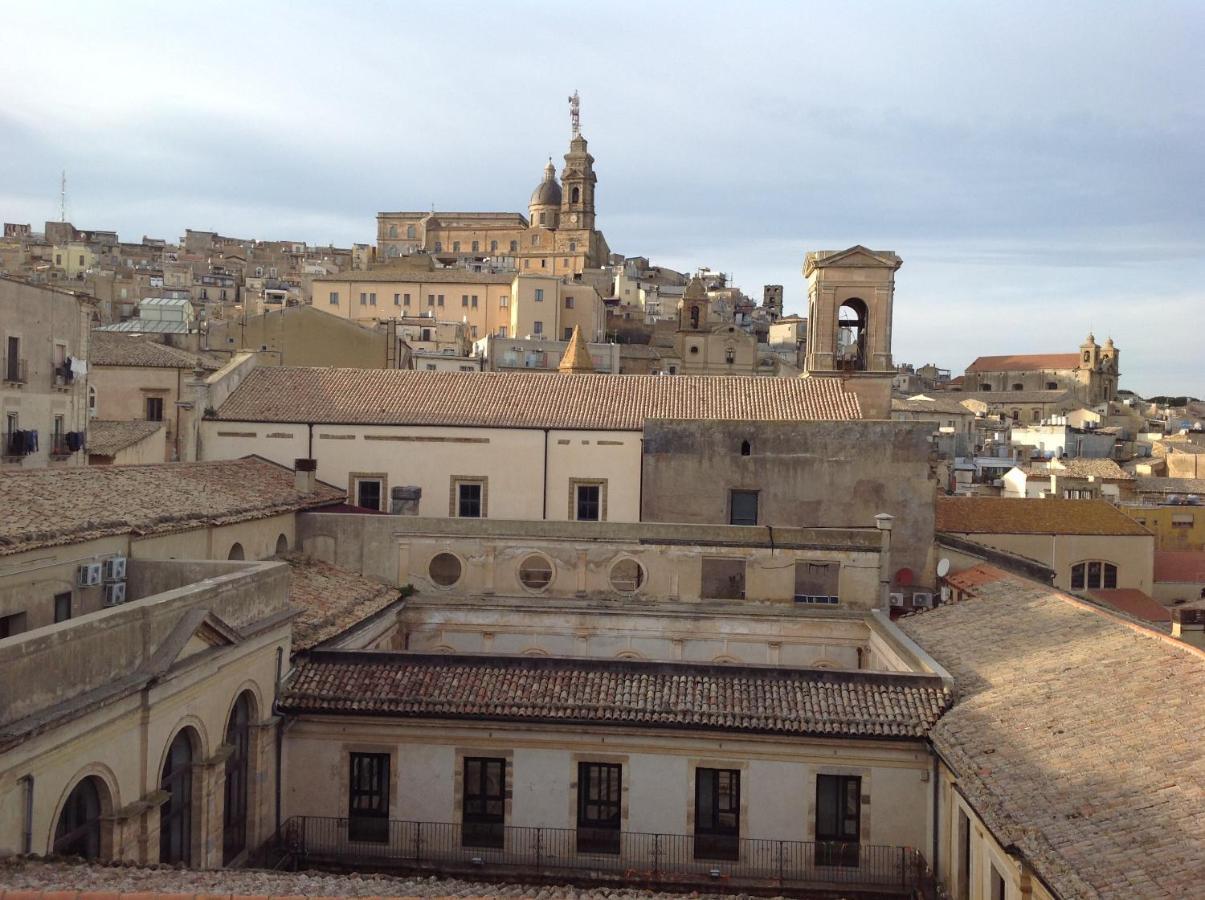Attico Da Rosa Con Vista Spettacolare A 360 Gradi Apartamento Caltagirone Exterior foto